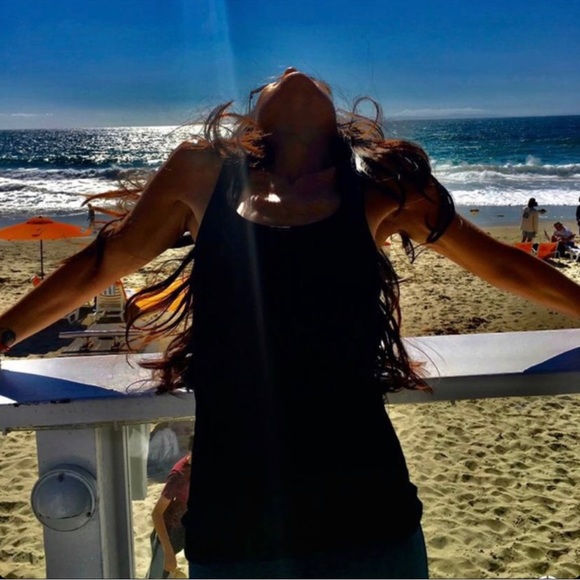 HI QUEENS !! I HOPE YOU CAN JOIN ME TODAY FOR MY BIGGEST SALE TO DATE!! 1:31EST - Picture 12 of 17